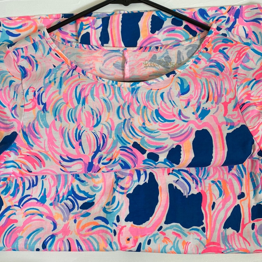 Lilly Pulitzer tshirt dress. Perfect for summer. Size xs